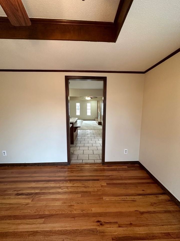 2900 S Monroe St - Photo 6 of 25