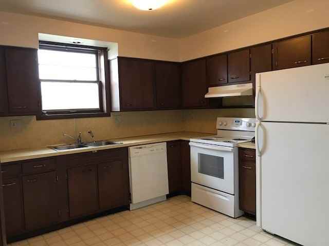 1406 24th St - Photo 2 of 14