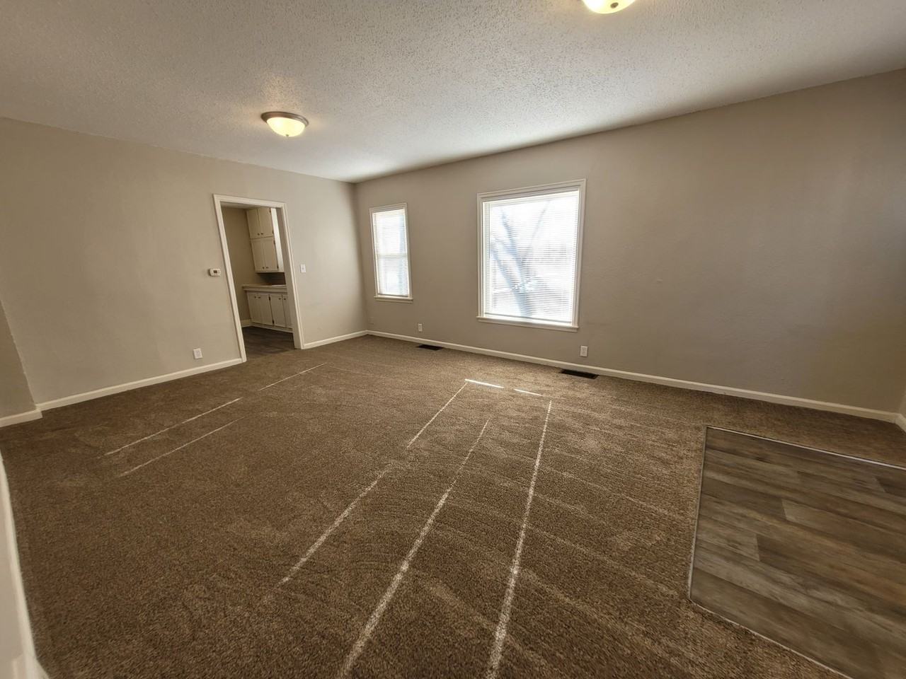 3927 8th Pl - Photo 3 of 23