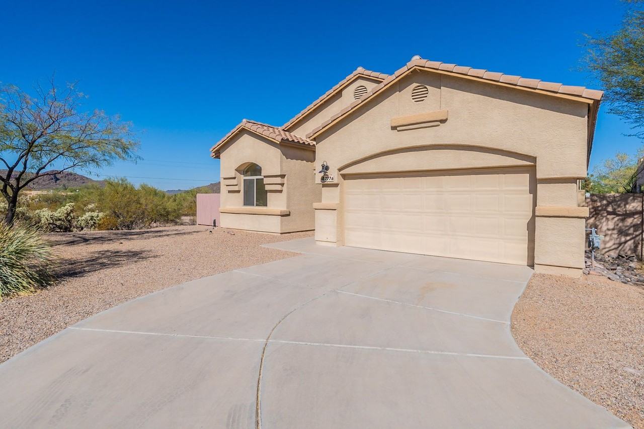 7776 W Lazy K Pl - Photo 2 of 38