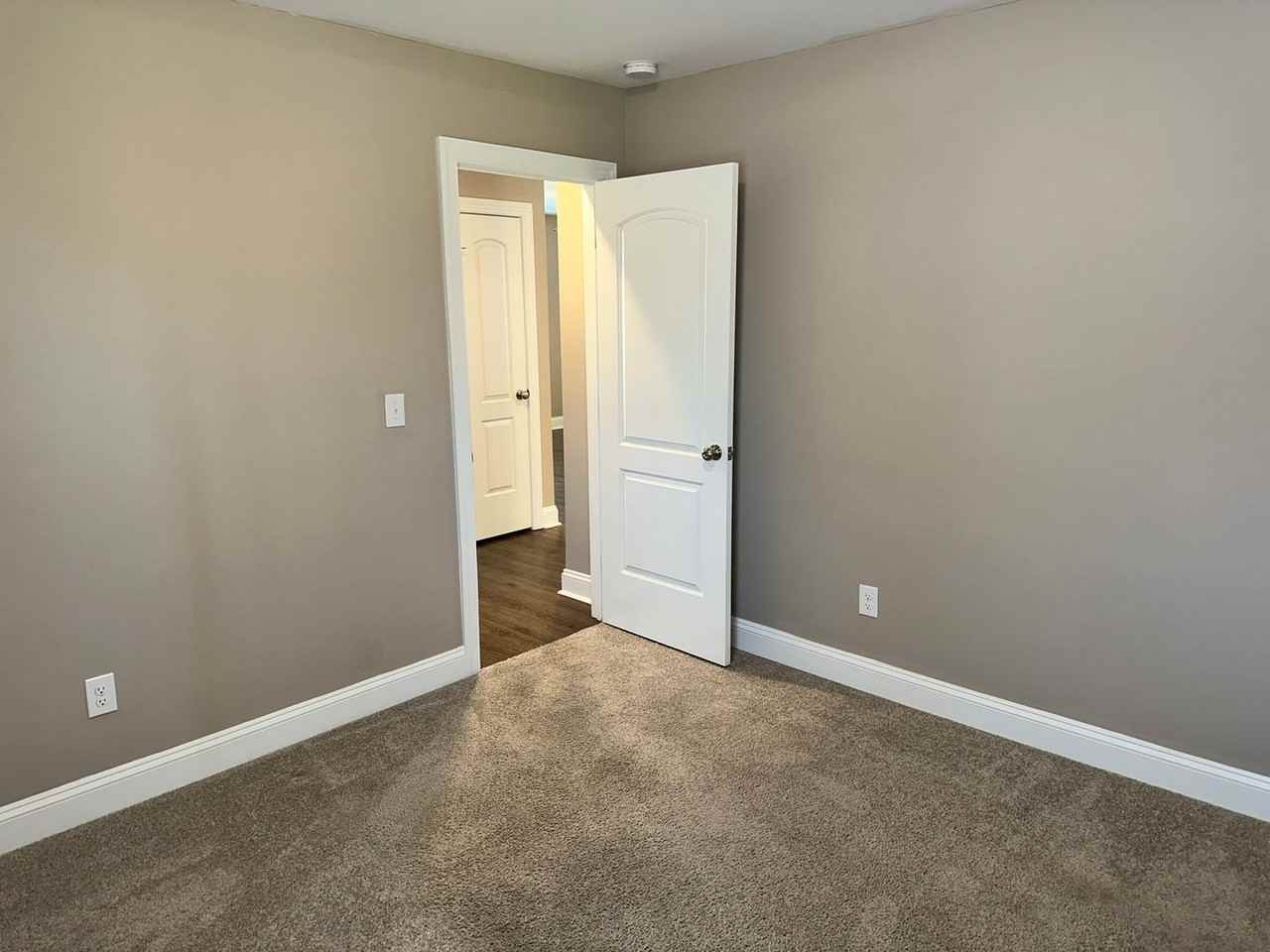 815 S Church St - Photo 7 of 14