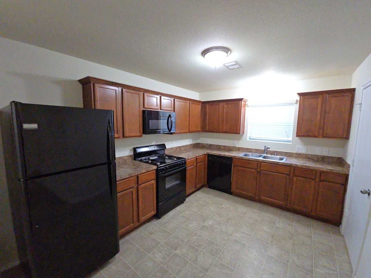 810 Lightningbug Ln - Photo 2 of 30