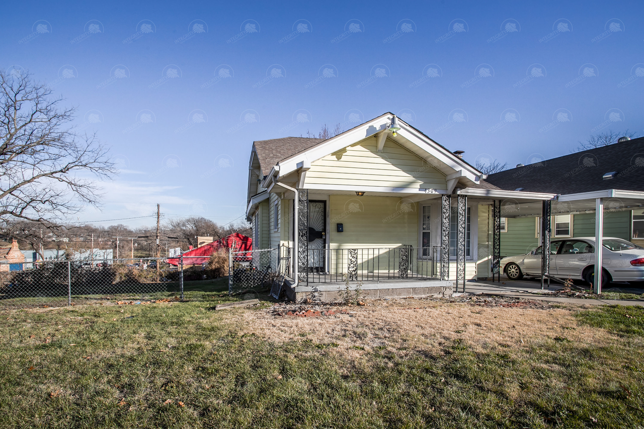 4309 College Ave - Photo 2 of 26