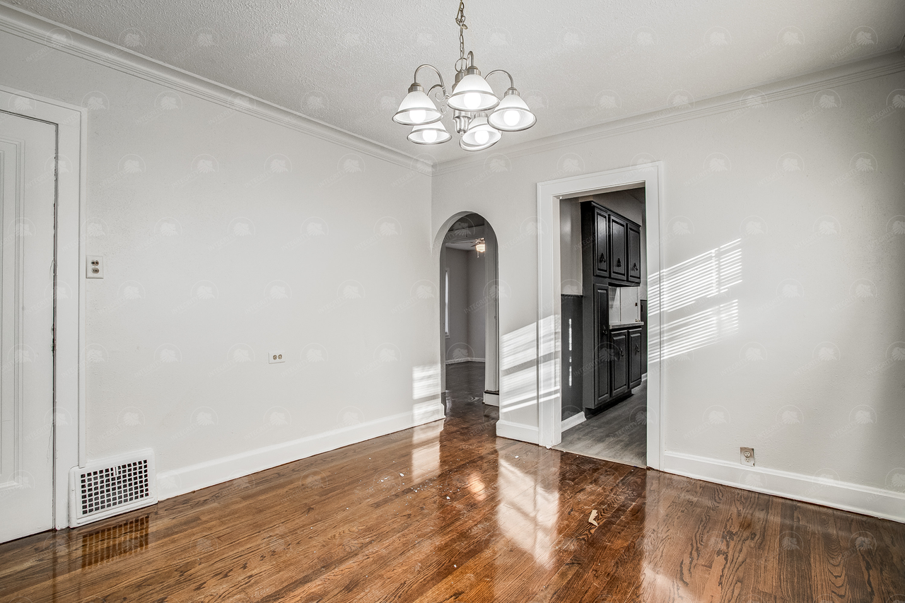 4309 College Ave - Photo 6 of 26