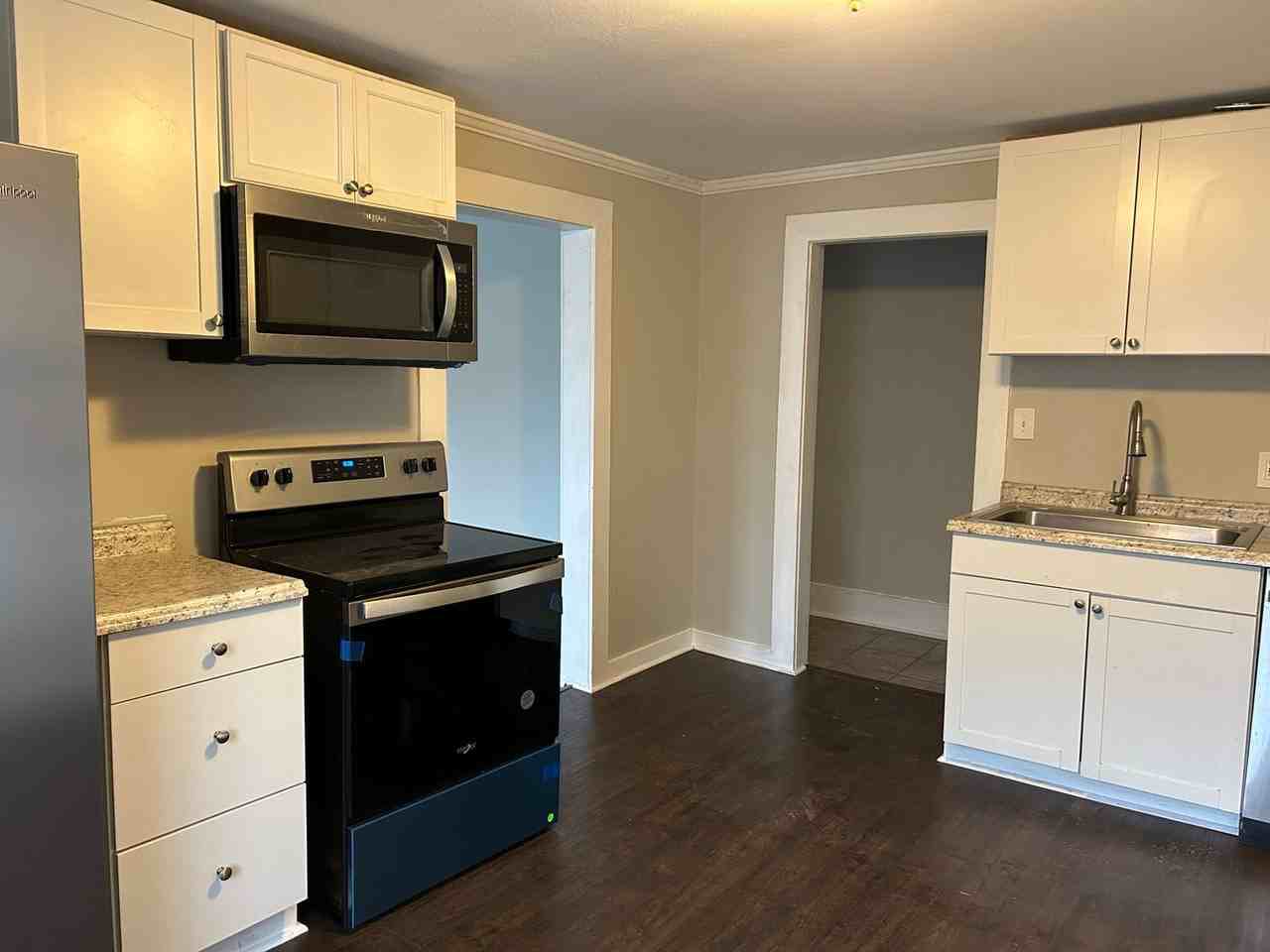 1509 Pegram St - Photo 4 of 13