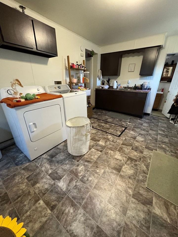 1424 Rose St - Photo 7 of 10