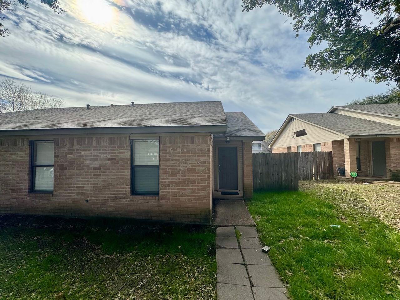 2504 Hickory Drive - Photo 2 of 13