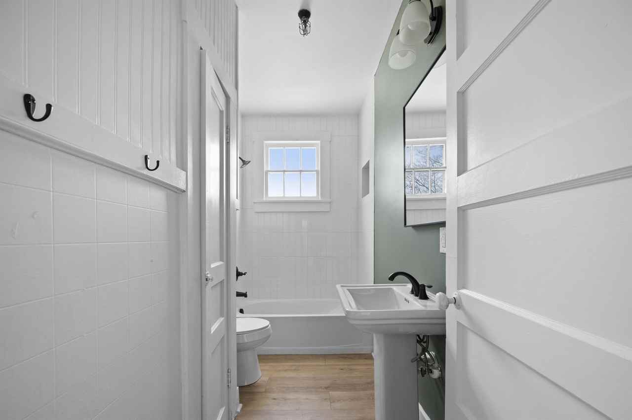 212 West 6th Street - Photo 2 of 13