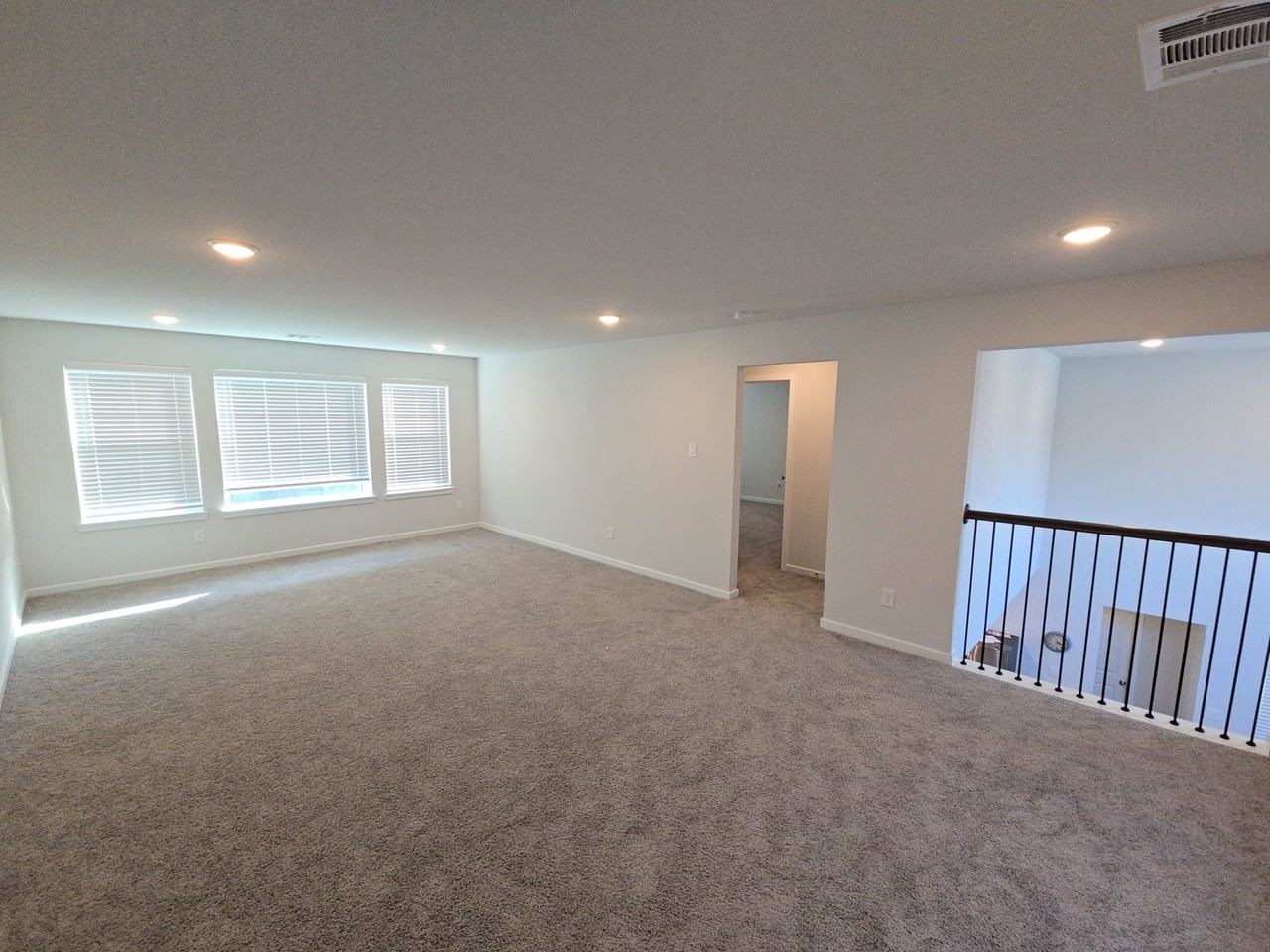 9227 Dearborn Knoll Dr - Photo 5 of 37