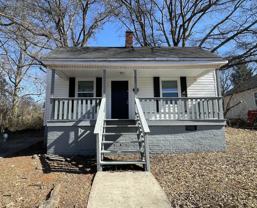 705 Liveoak St - Photo 1 of 1