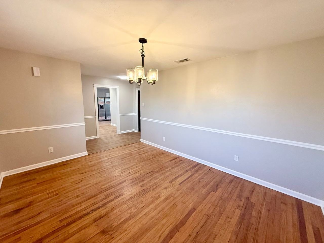 207 Estates Dr - Photo 3 of 19