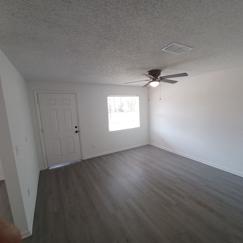 5979 Martin Luther King Jr Drive - Photo 4 of 25