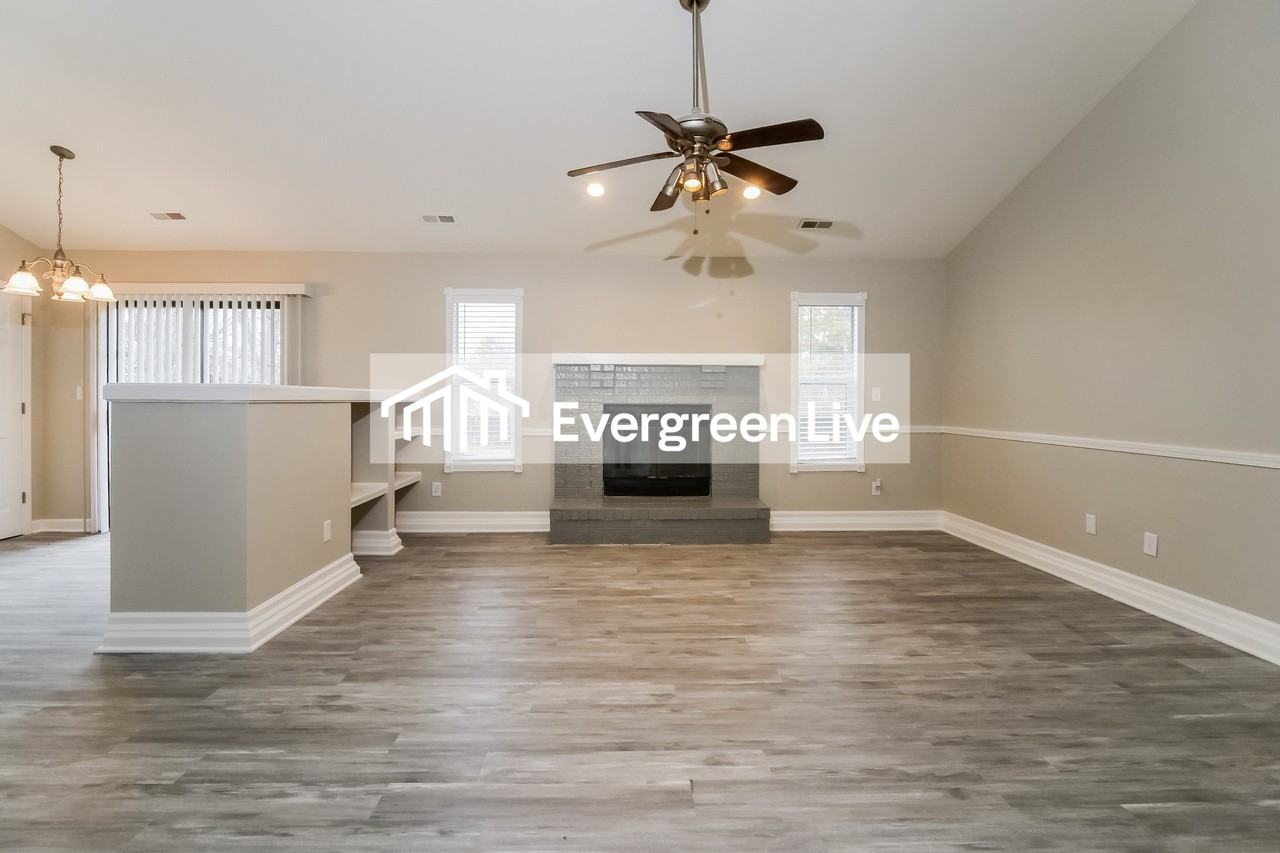 11133 Hunters Blvd - Photo 4 of 21