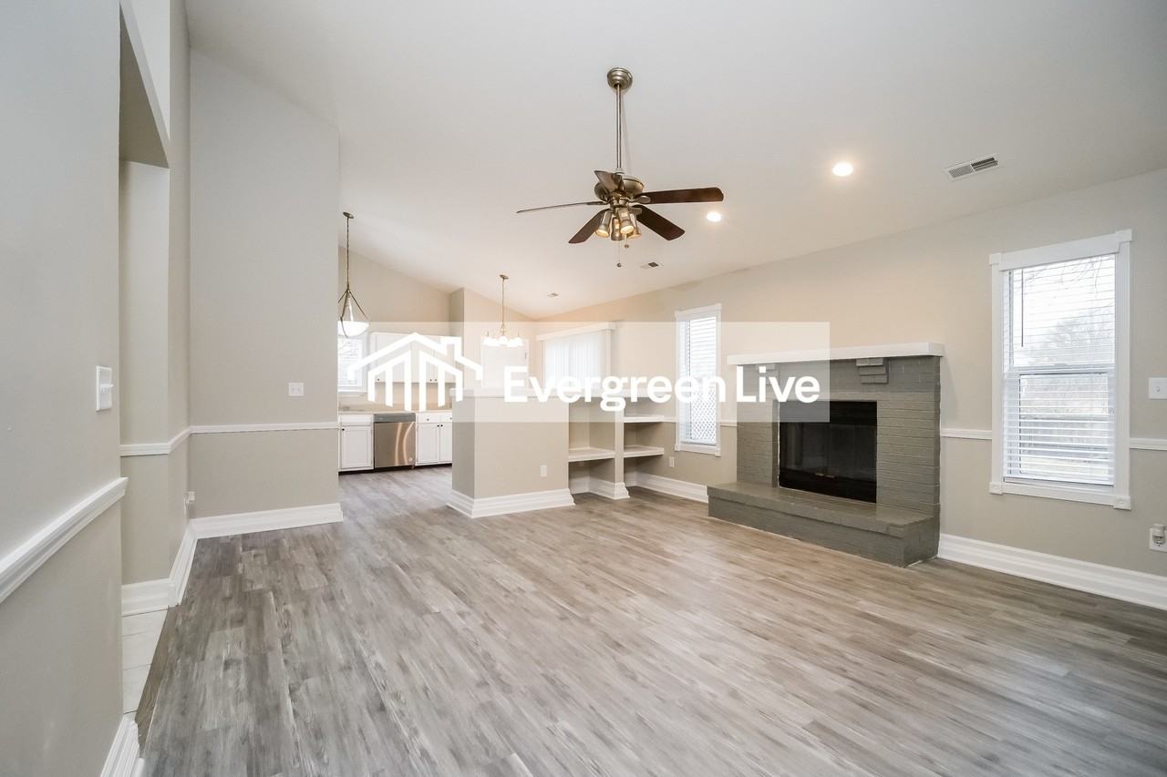 11133 Hunters Blvd - Photo 5 of 21