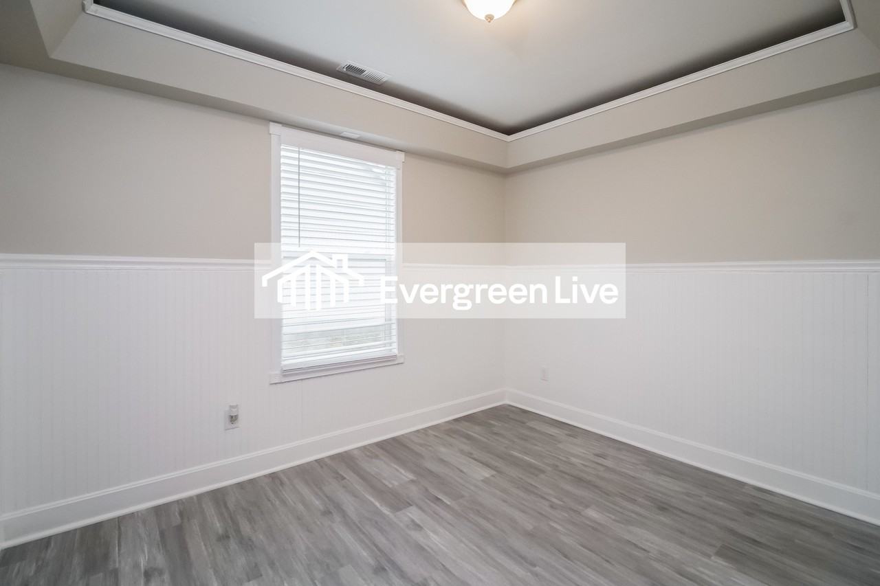 11133 Hunters Blvd - Photo 7 of 21