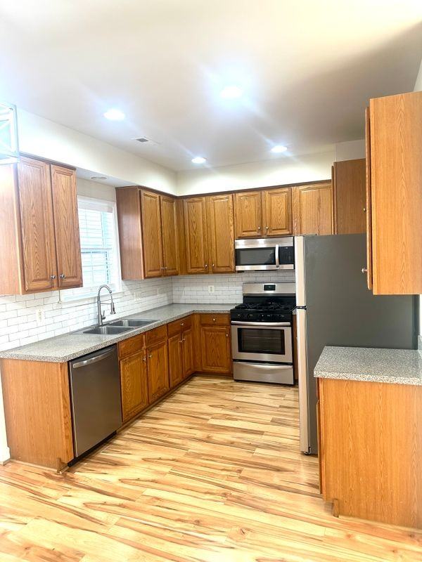 12961 Terminal Way - Photo 3 of 25