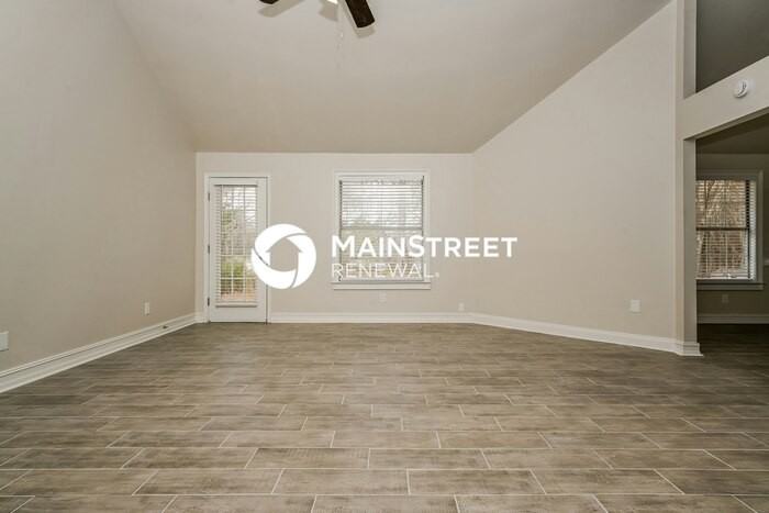 110 Emerald Ln - Photo 3 of 16