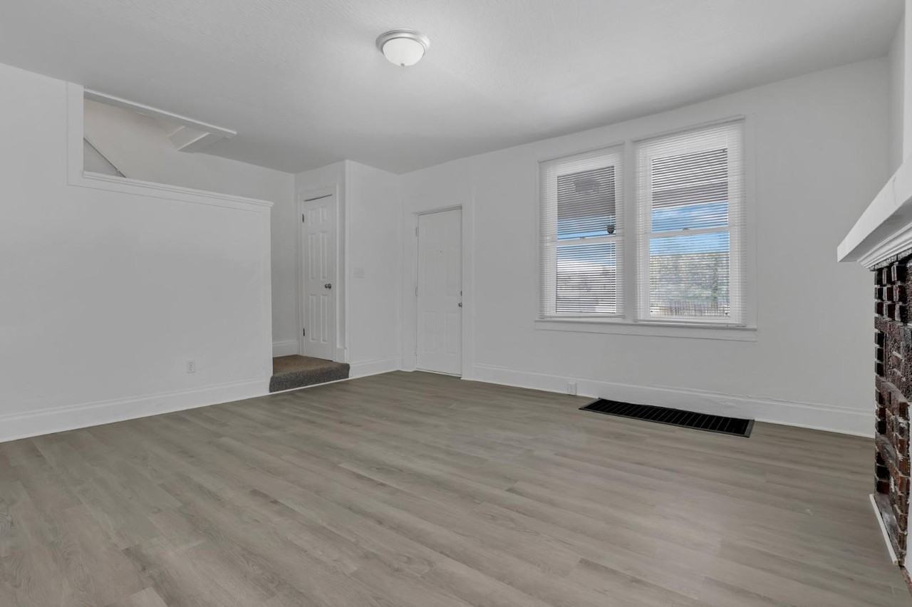 814 S 18th St - Photo 6 of 20