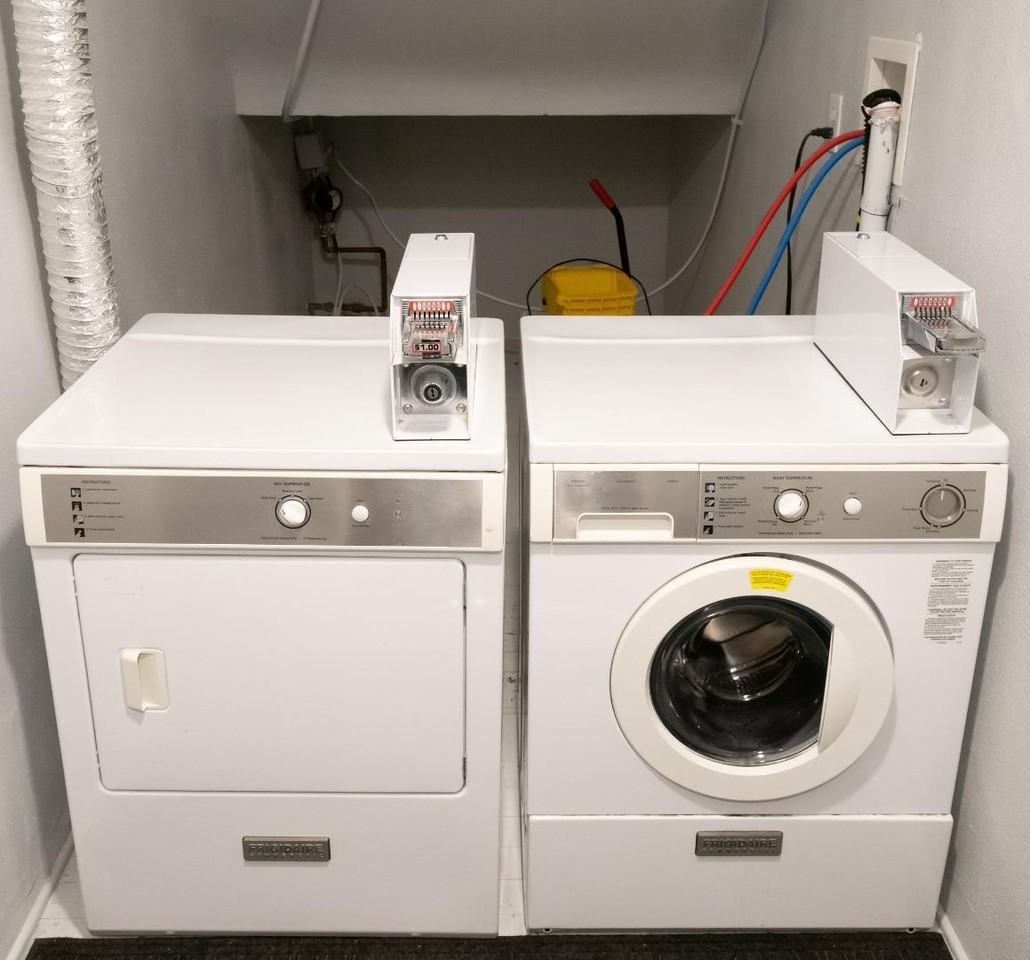 The Kozel House - Photo 4 of 4