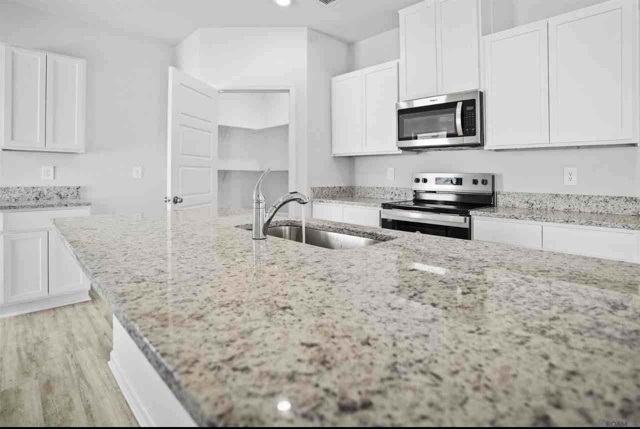 931 Renova Dr #NA - Photo 3 of 10