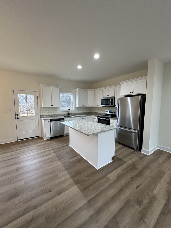 1015 Piedmont St #A - Photo 5 of 21