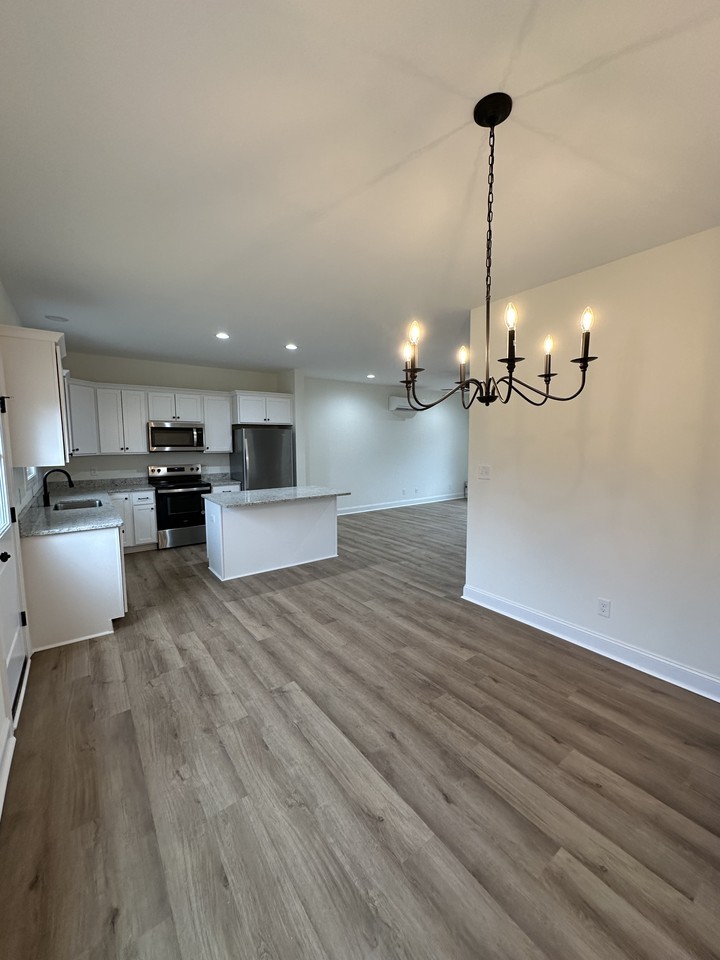 1015 Piedmont St #A - Photo 7 of 21