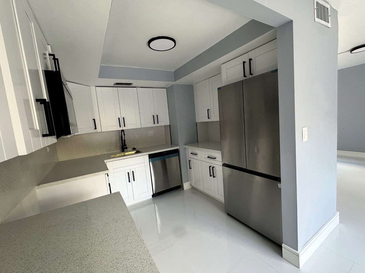 8350 N Missionwood Cir #C21 - Photo 2 of 19