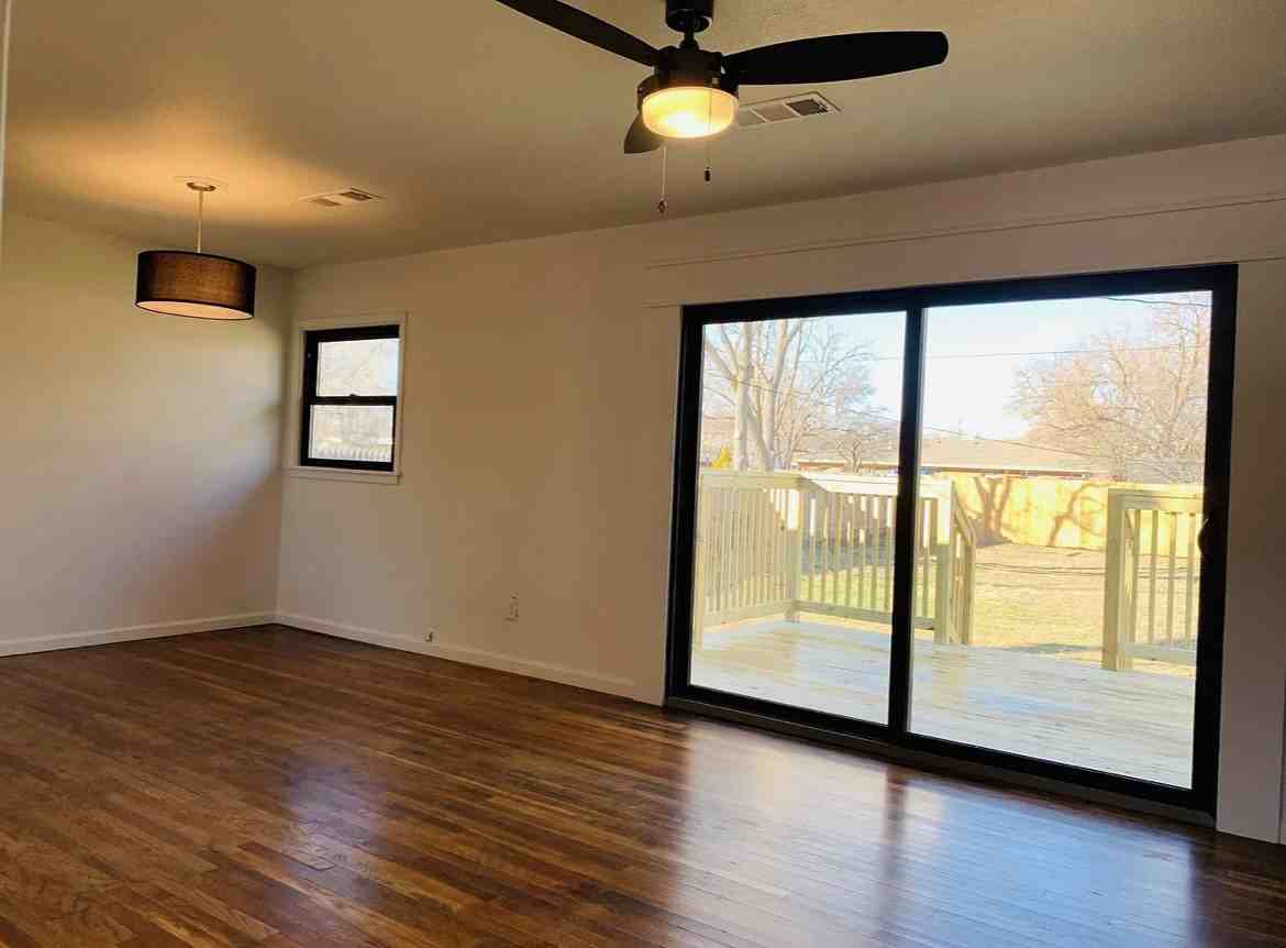 2417 11th Ave #NA - Photo 3 of 20