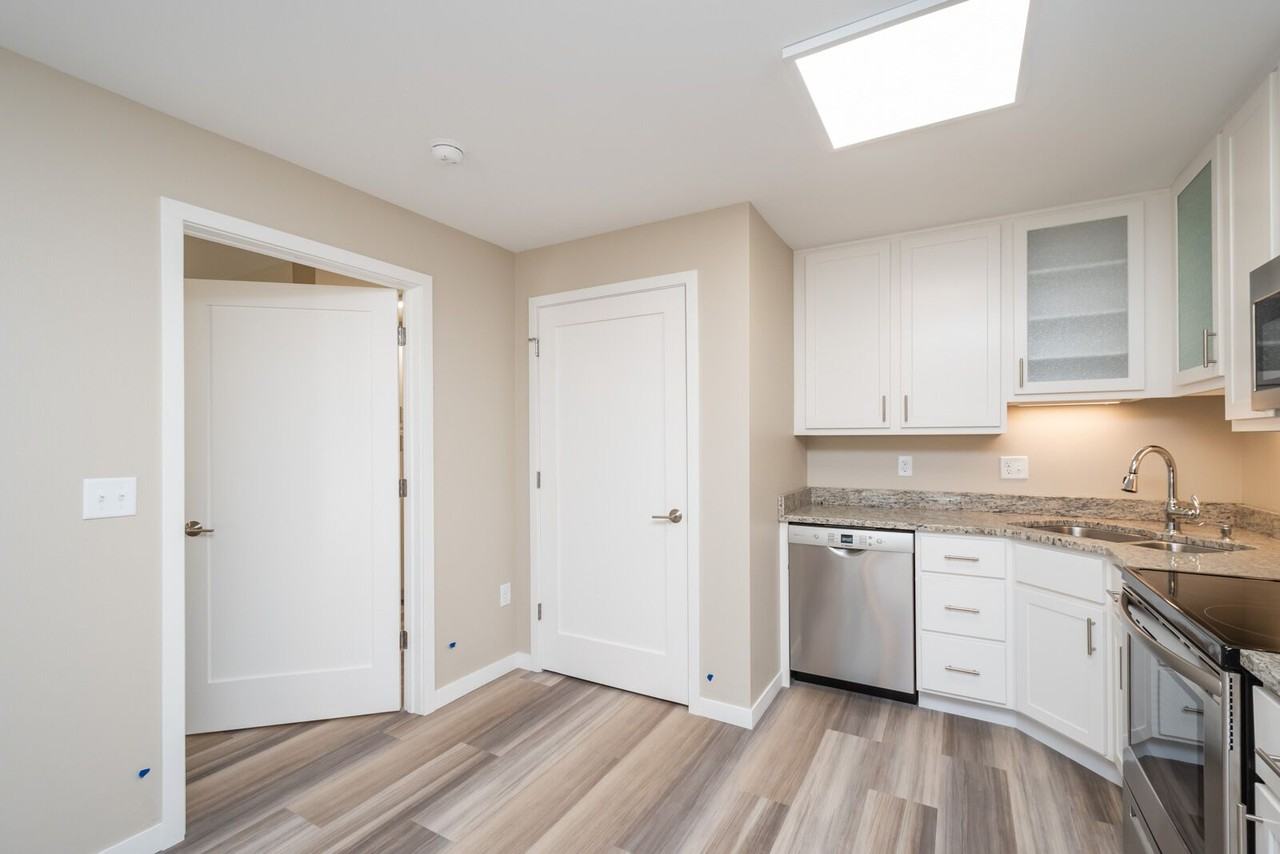 199 6th St #18 - Photo 2 of 15