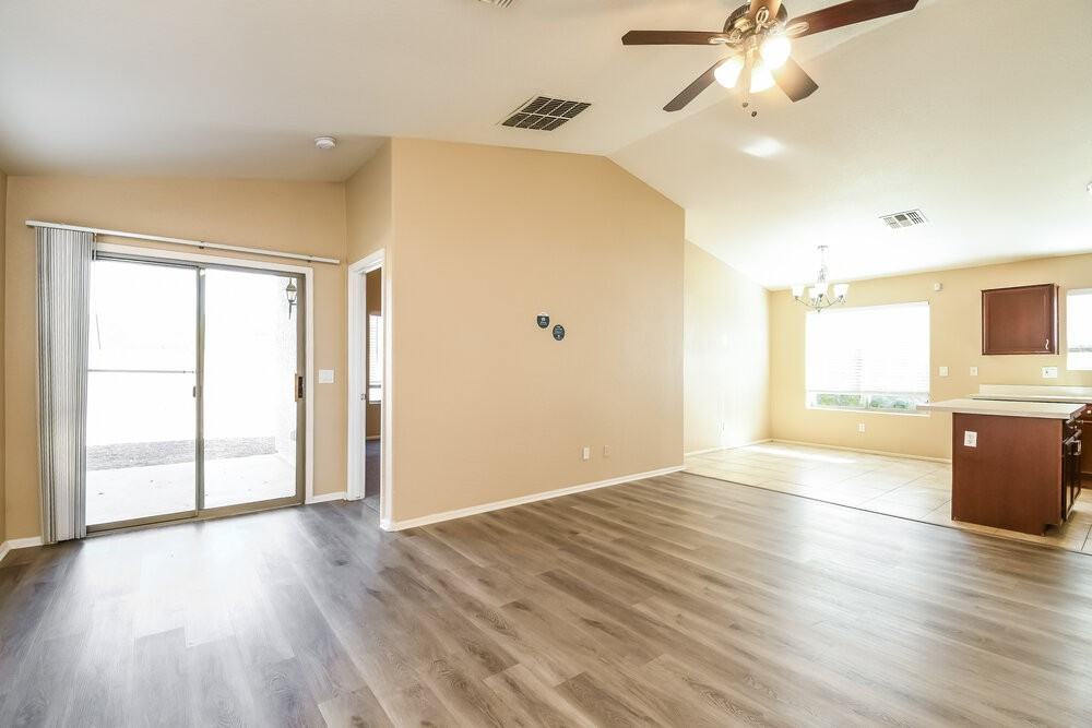 28953 N Coal Ave - Photo 3 of 15