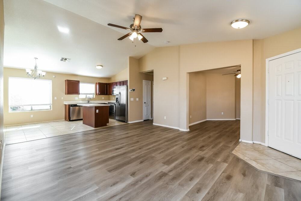 28953 N Coal Ave - Photo 4 of 15