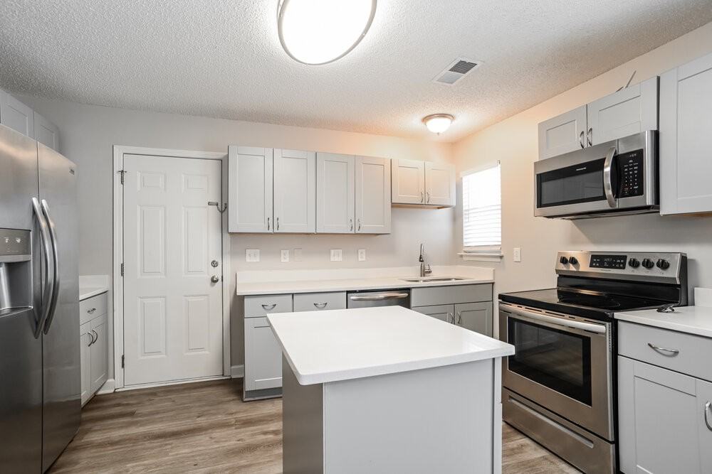 4530 Fox Thorne Dr - Photo 7 of 17