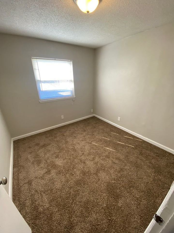 Deer Creek Apartments - Photo 7 of 50