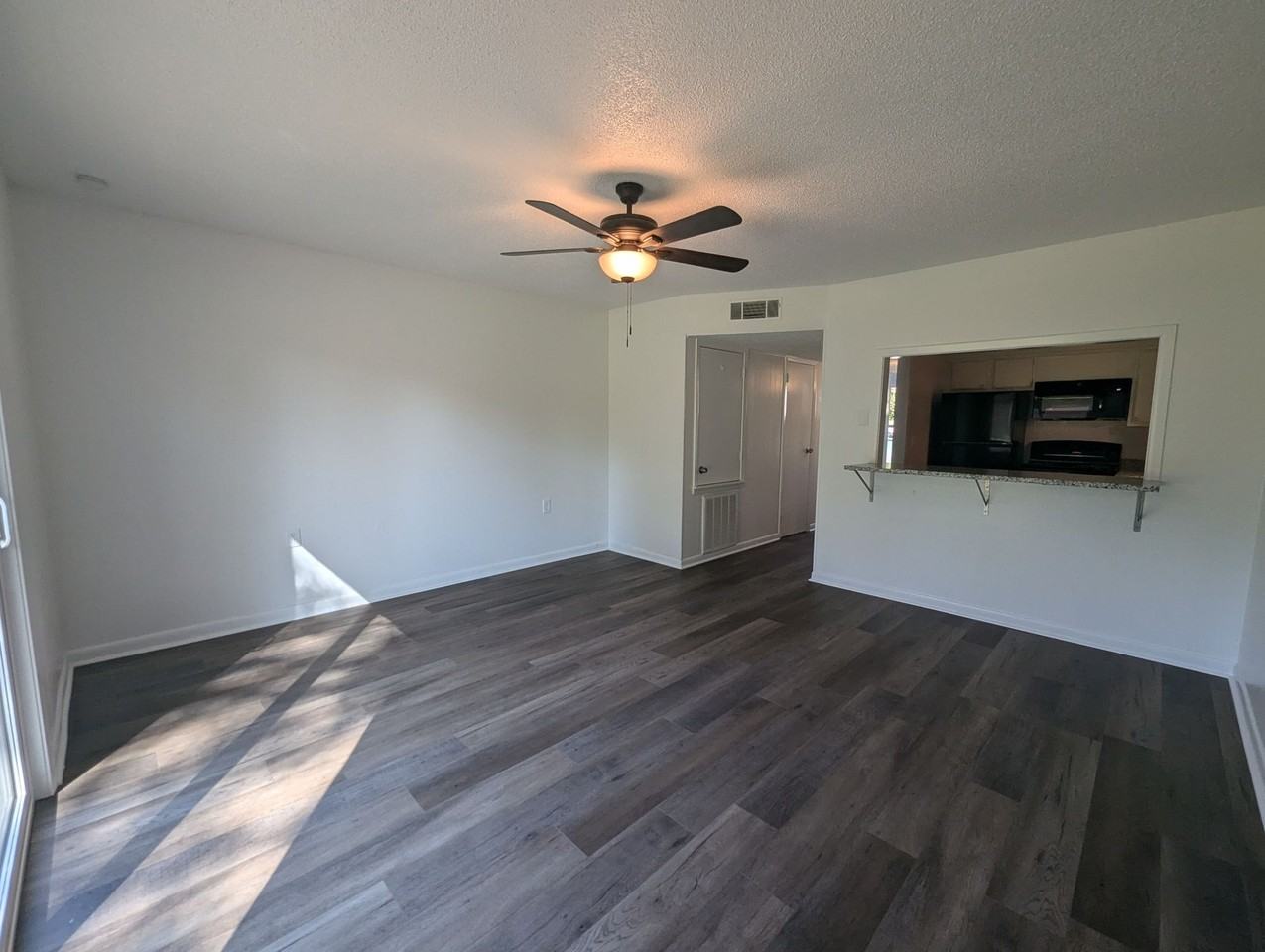 203 South Poplar Street - Photo 2 of 26