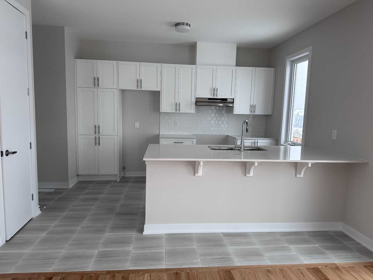 172 Beebalm Cres #1 - Photo 3 of 9