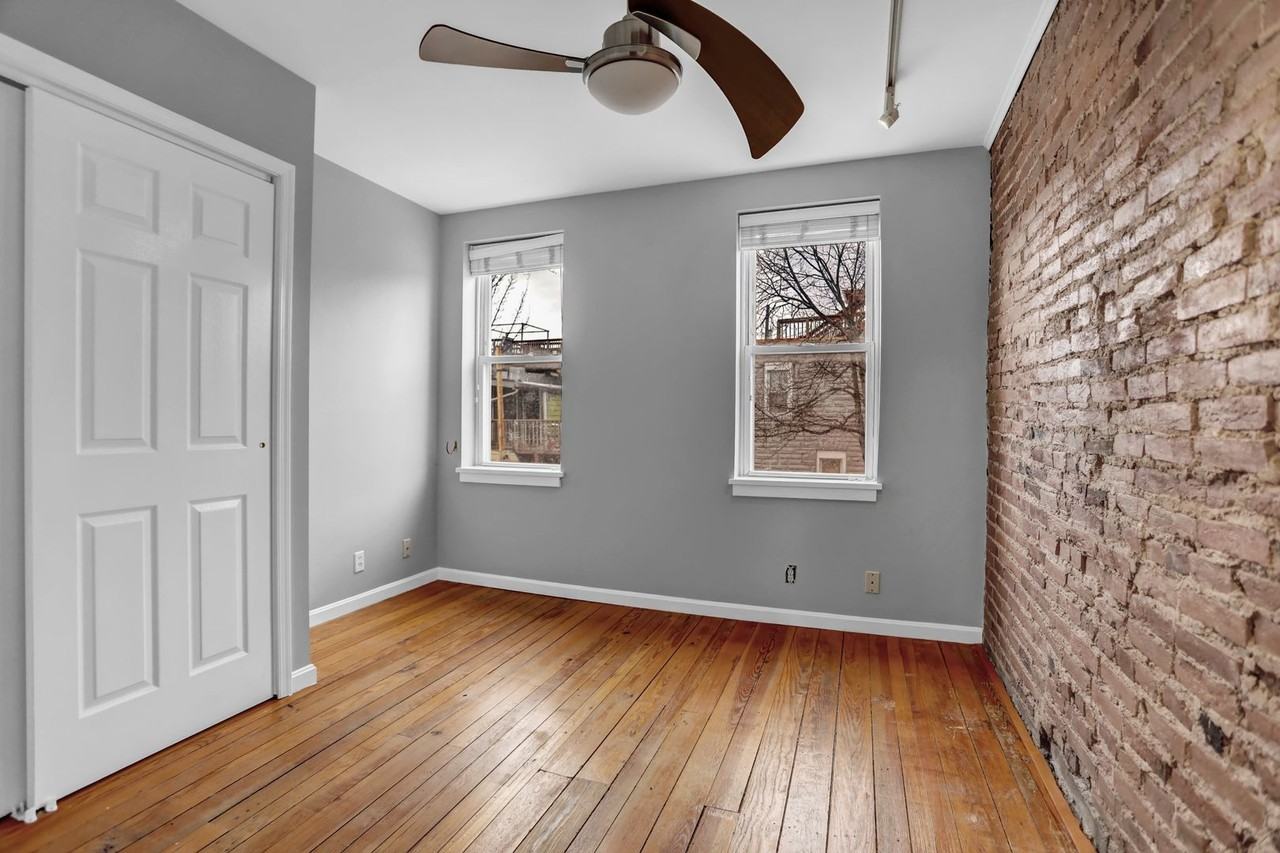 1409 Covington St - Photo 3 of 36