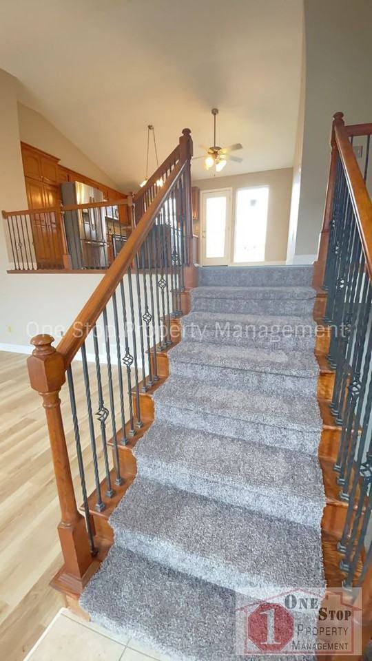 108 E Whispering Hills Blvd - Photo 3 of 19