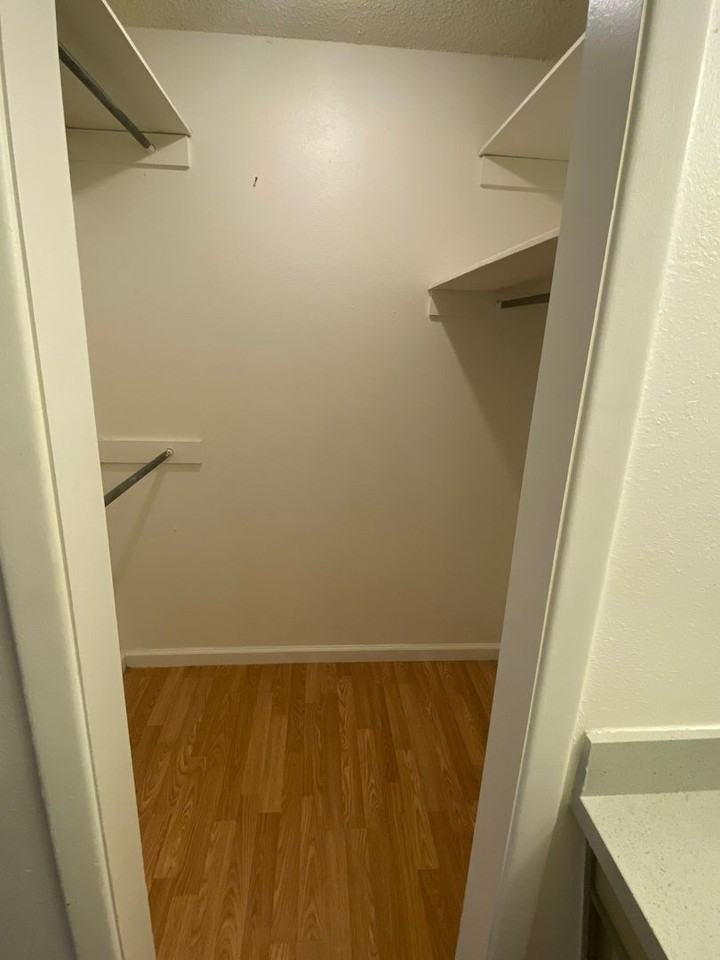 West Oaks Apartments - Photo 6 of 13