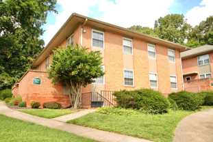 2420 Arlington Blvd - Photo 1 of 1