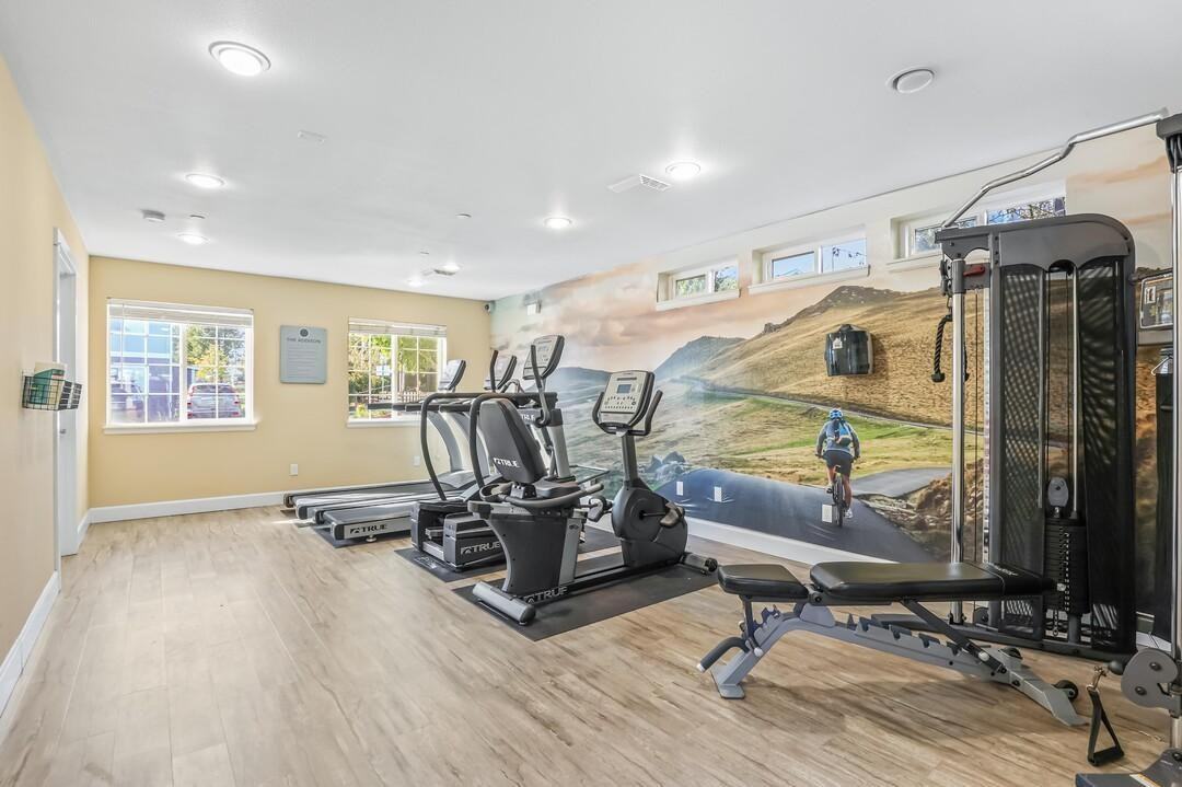 7531 Ne 18th St - Photo 7 of 20