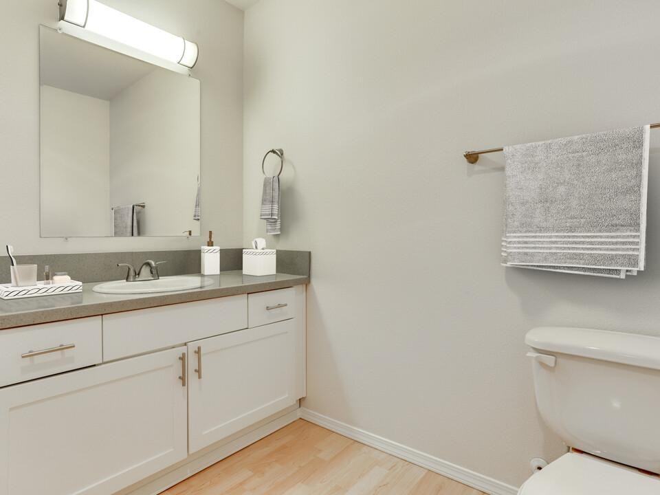 7531 Ne 18th St - Photo 2 of 20