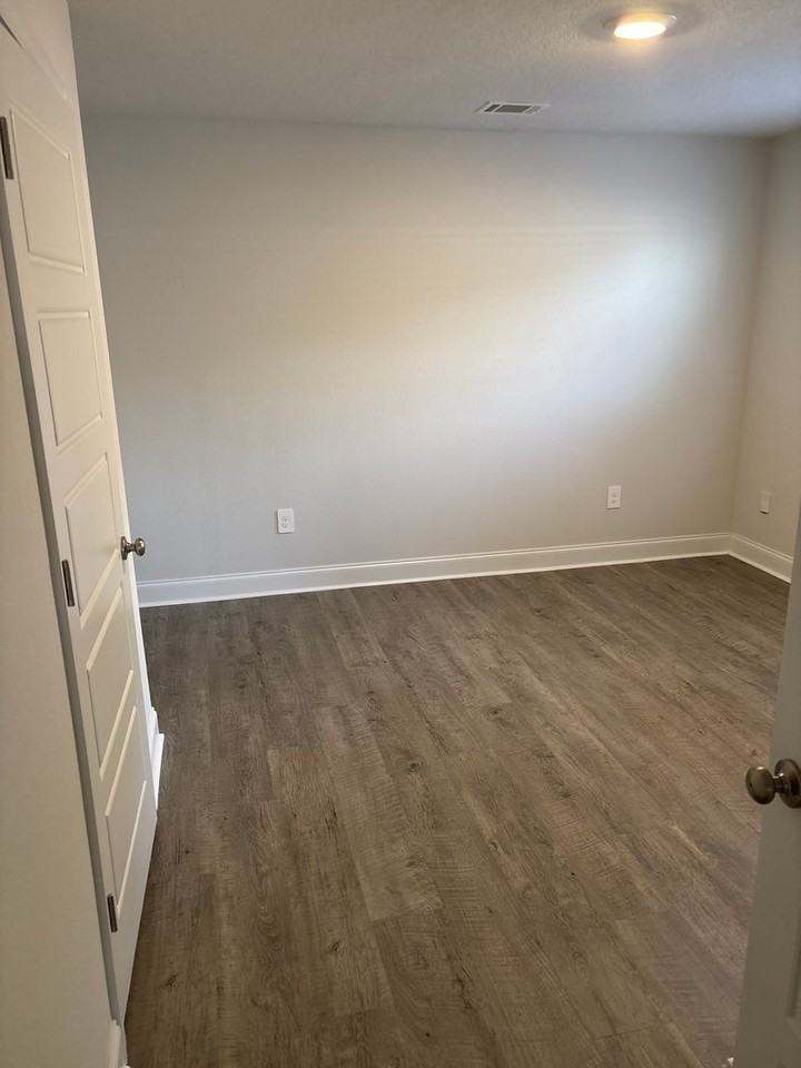 18058 Big Leaf Dr - Photo 7 of 15