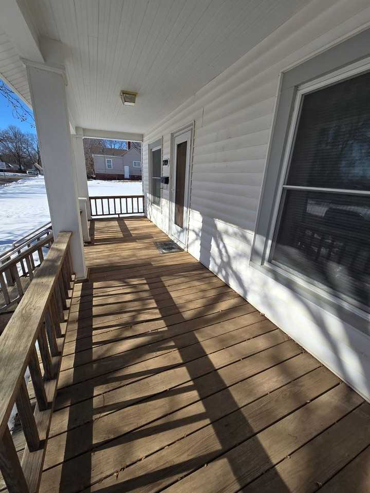 719 Frederick St - Photo 2 of 34