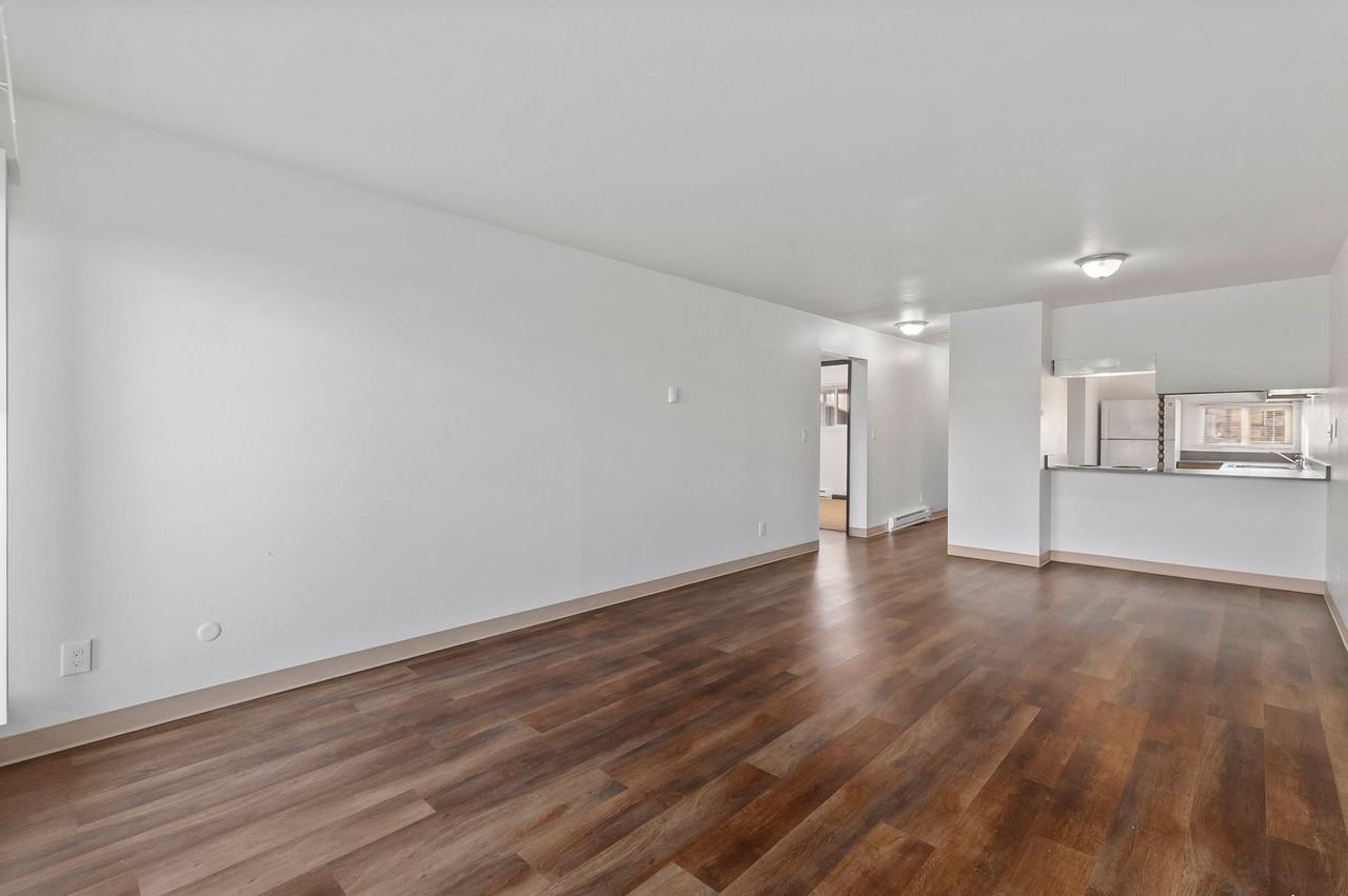 Horizon West Apts - Photo 2 of 10