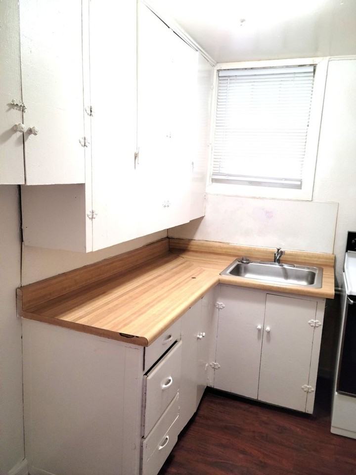 (1915 11th Ave) - Photo 3 of 9