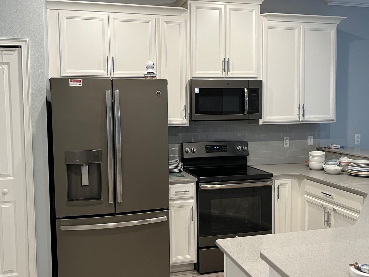 3560 Belland Cir - Photo 3 of 8