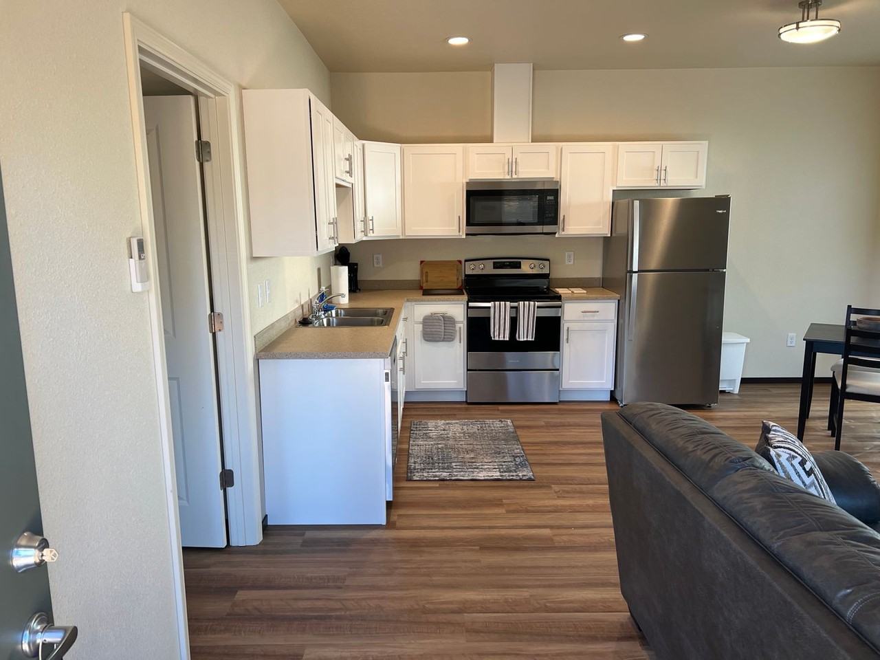 Elliott Court - Photo 4 of 9