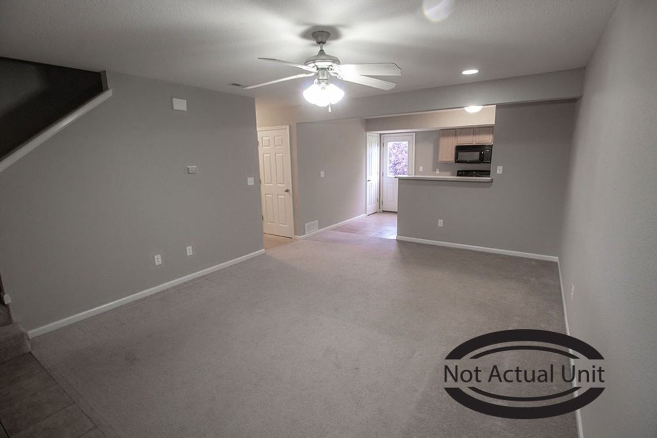 4011 Snowy Owl Dr - Photo 2 of 35