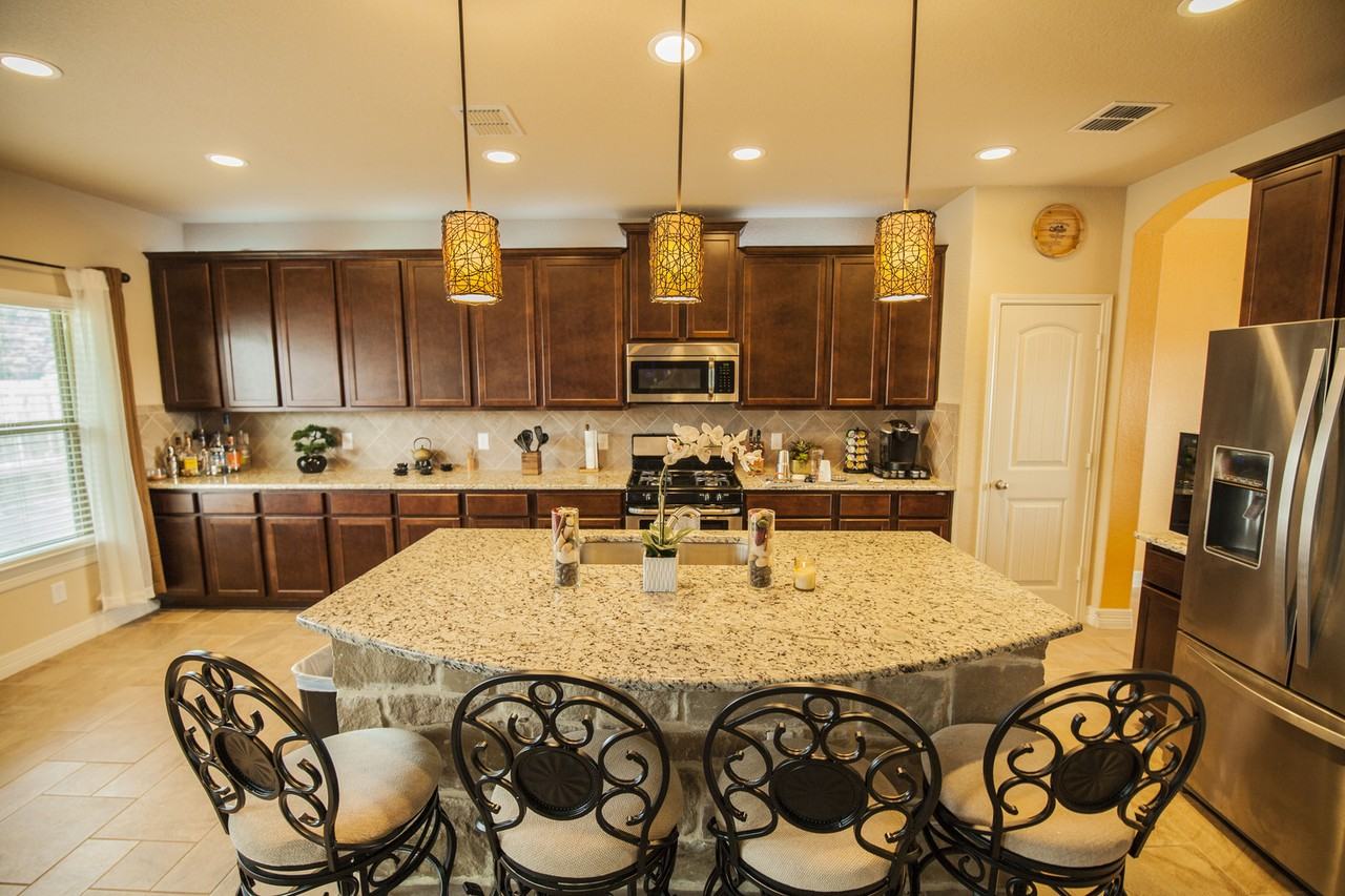 2712 Scarlet Tanger - Photo 3 of 21