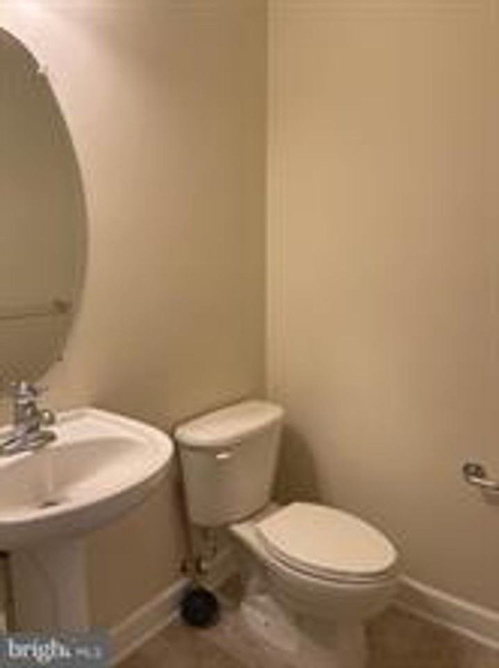 620 Kingfisher Ave - Photo 3 of 39
